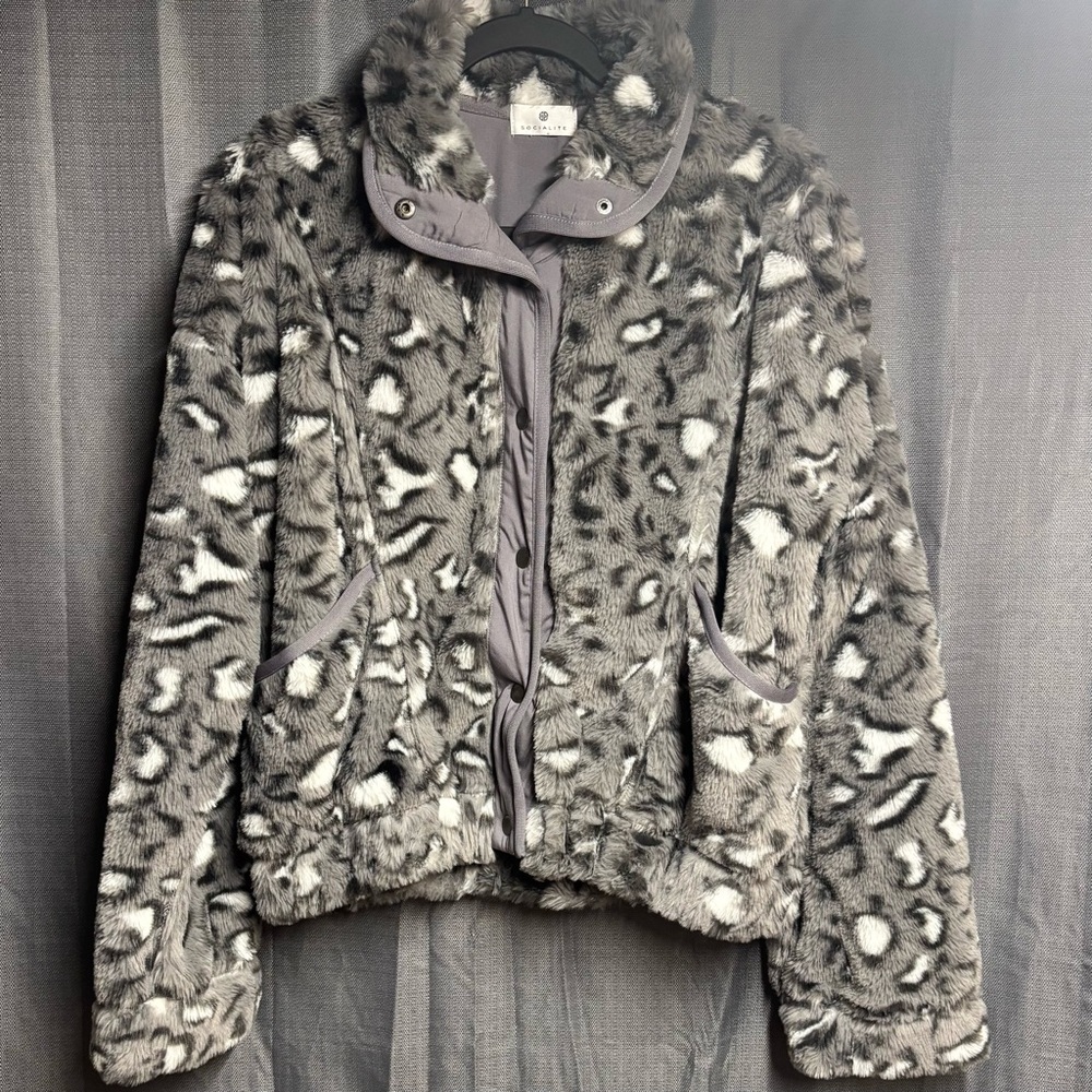 Socialite Gray and White Teddy Jacket